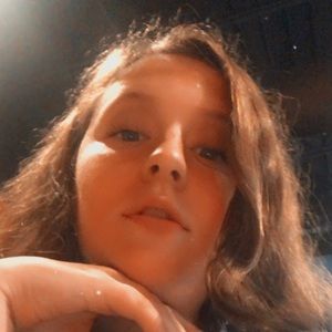 Meet your Posher, Kayley